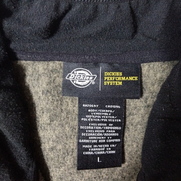 Halfzip Fleece Pullover - Picture 5 of 5